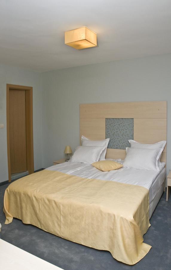 Hotel 4 Zona 소피아 외부 사진