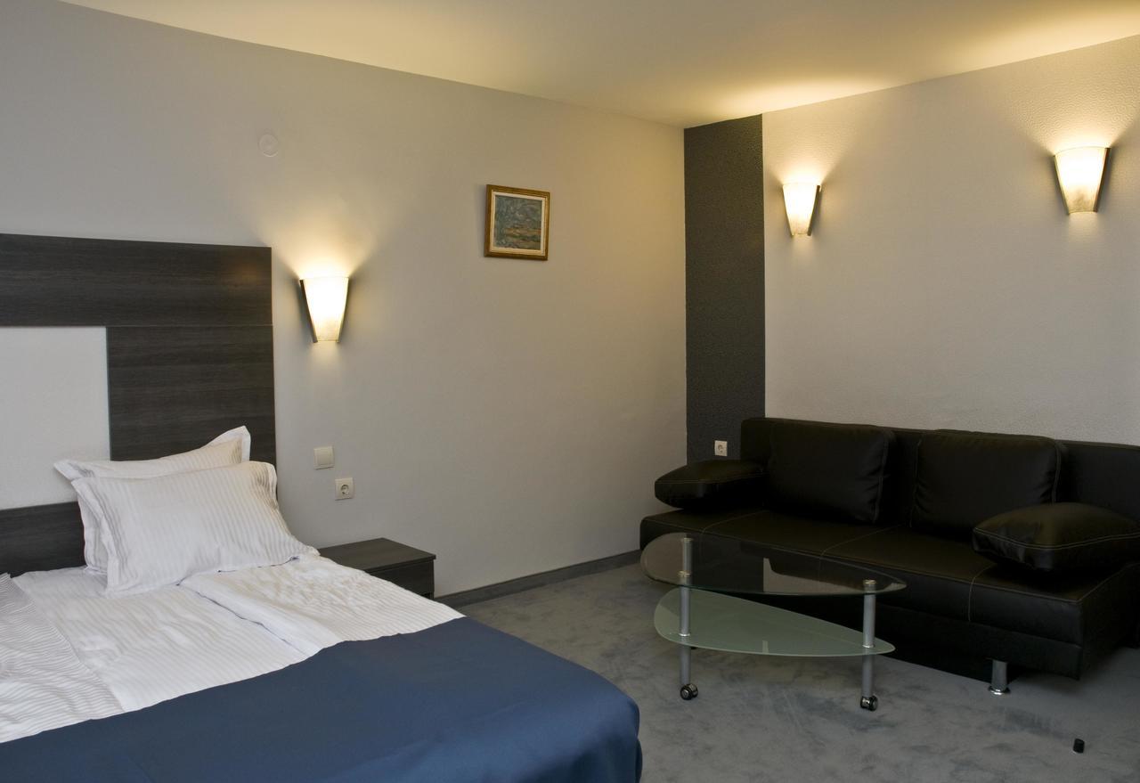 Hotel 4 Zona 소피아 외부 사진
